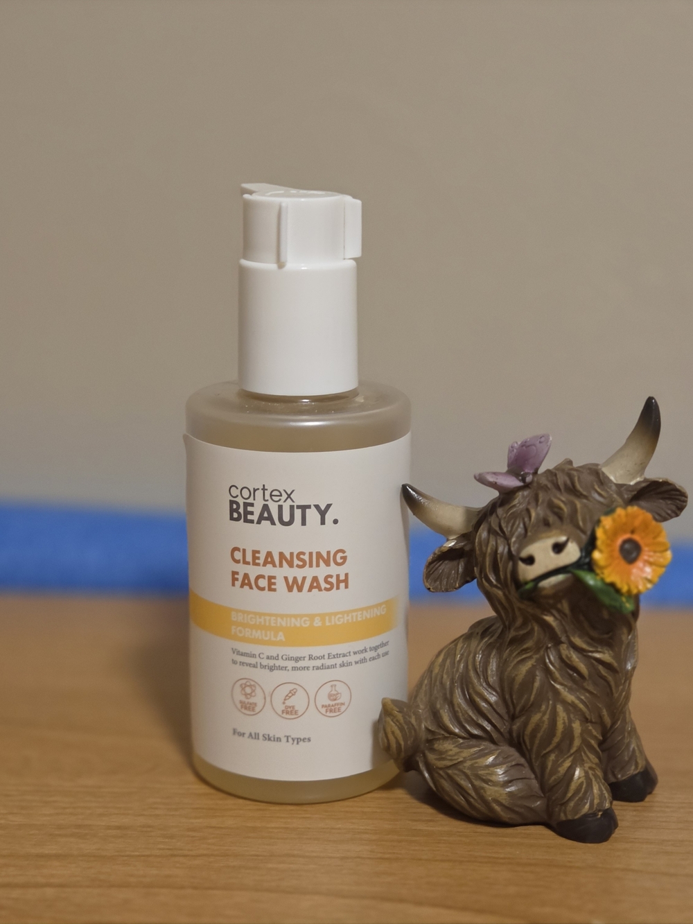 Cortex Beauty Cleansing Face Wash - White & Yellow